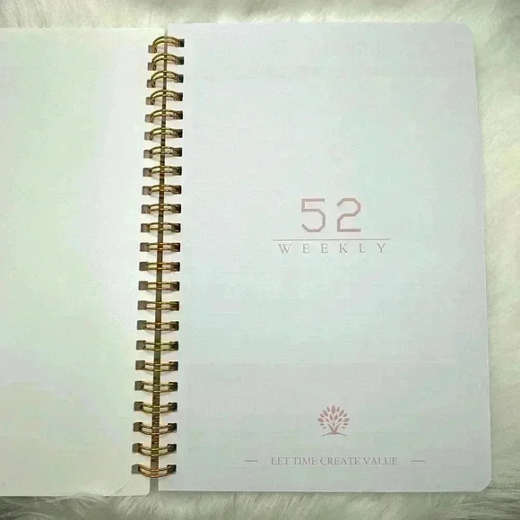 Weekly Planner and Pink Series Highlighter Pen Set Bundle - Picture 3 of 8